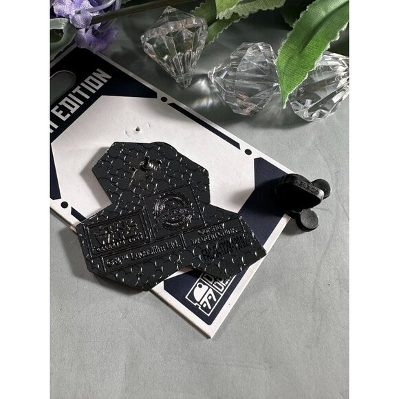 Disney Blackspire Trading Pin Outpost Star Wars Lapel Pin Brooch Jewelry Badge - Picture 5 of 8